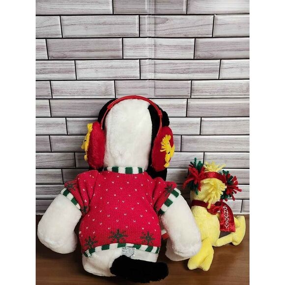 Macy's Christmas Holiday Peanuts Snoopy and  DanDee Plush #A63 - Picture 4 of 10